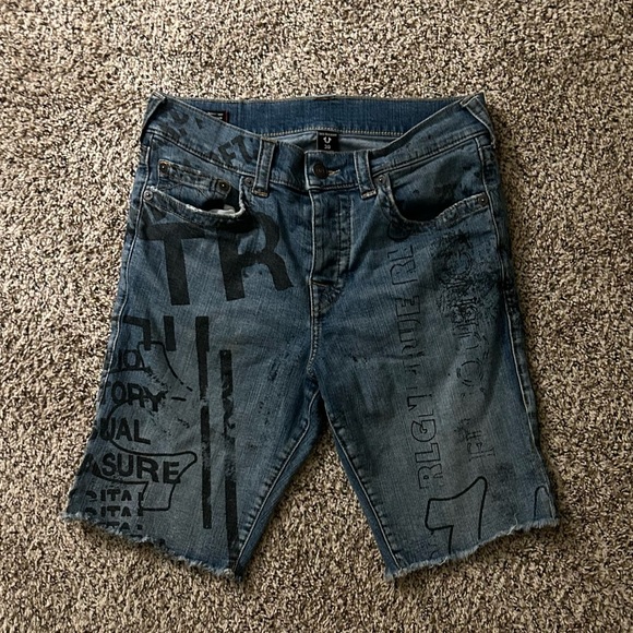 true religion shorts - Picture 1 of 4